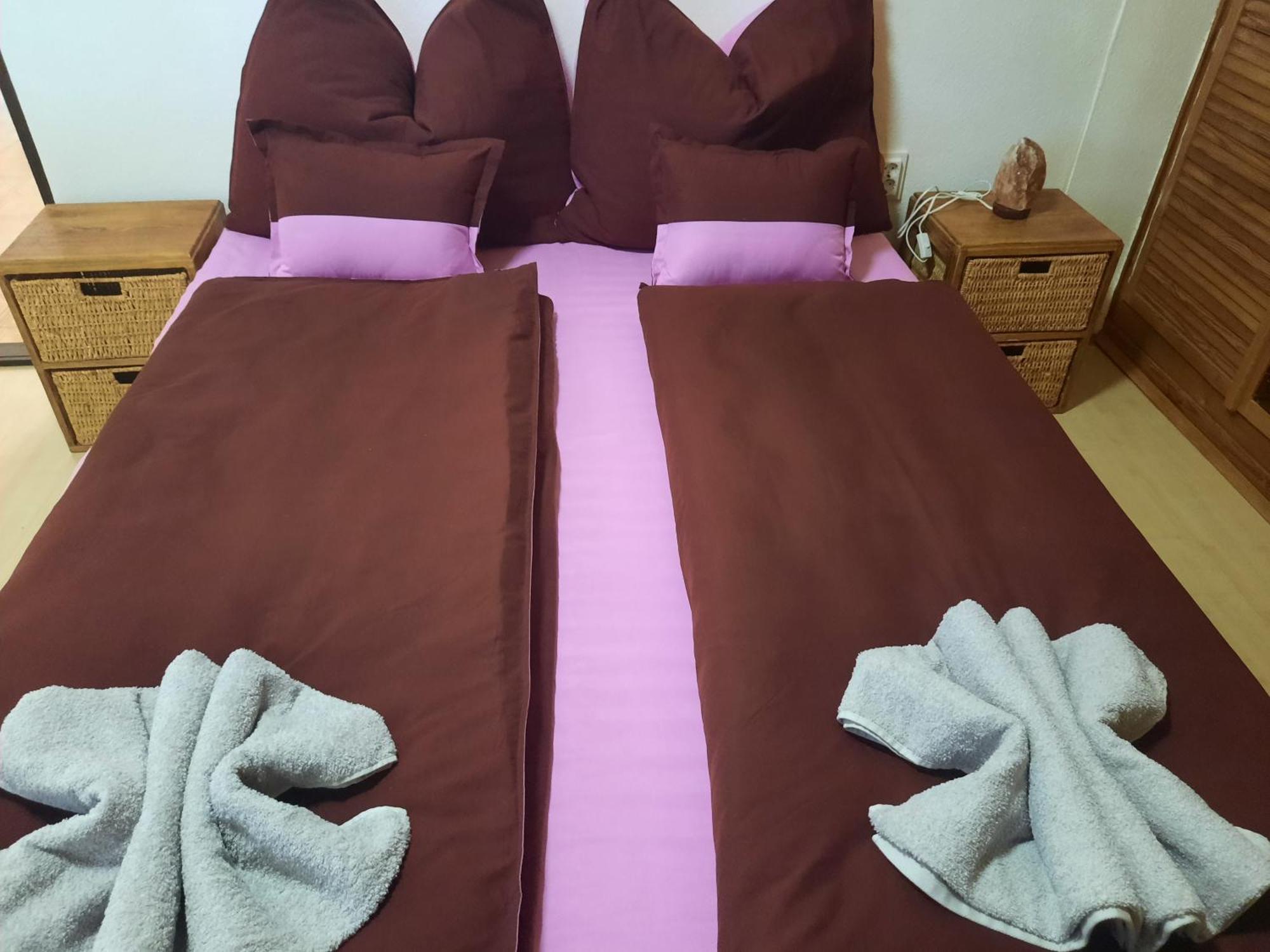 Galeria Vendeghaz Apartment Hajduszoboszlo Bagian luar foto